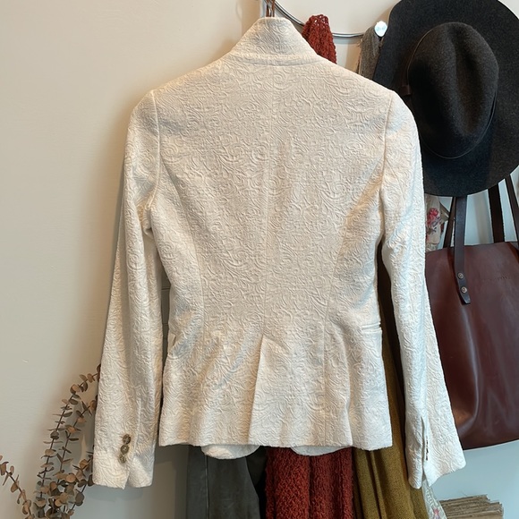 Zara white jacquard blazer size small - Picture 2 of 4